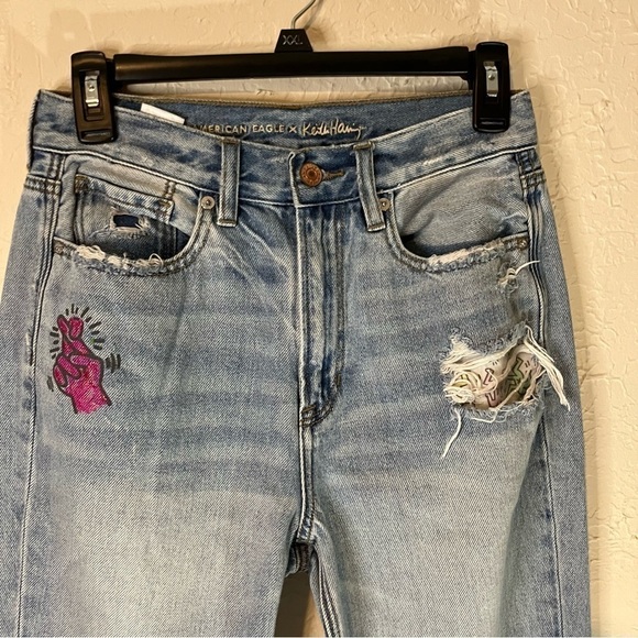 AMERICAN Eagle x Keith Haring Distressed Patch Work Mom Jeans - Picture 4 of 12